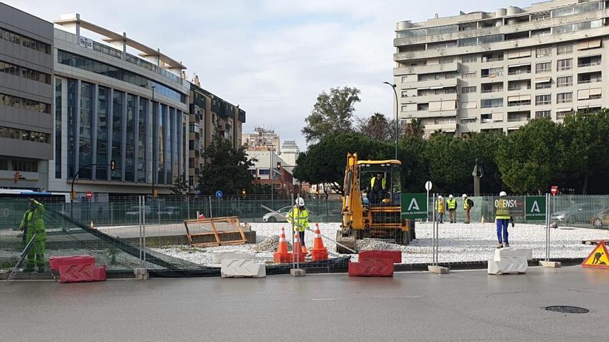 Los trabajadores comienzan las obras de la Plaza de la Solidaridad