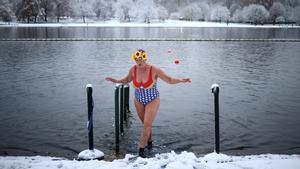 Baños helados en el lago Serpentine, en Londres