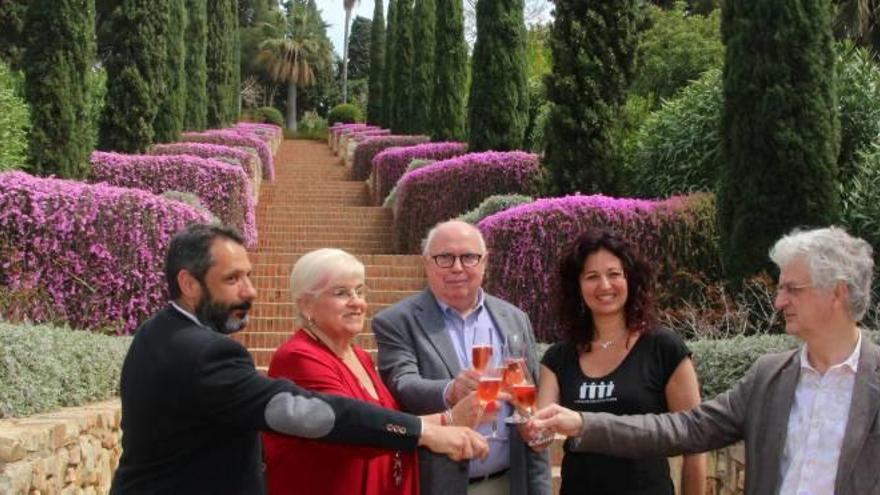 L&#039;alcalde de Blanes, Mario Ros, brinda pel festival.