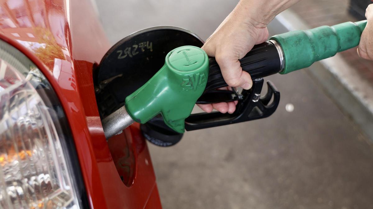 El precio de la gasolina sigue alto