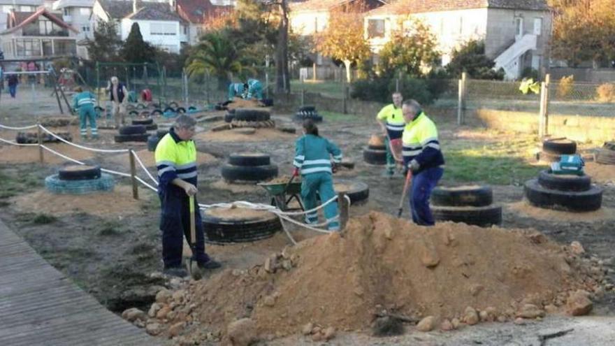 Obras municipales en un circuito infantil de psicomotricidad.