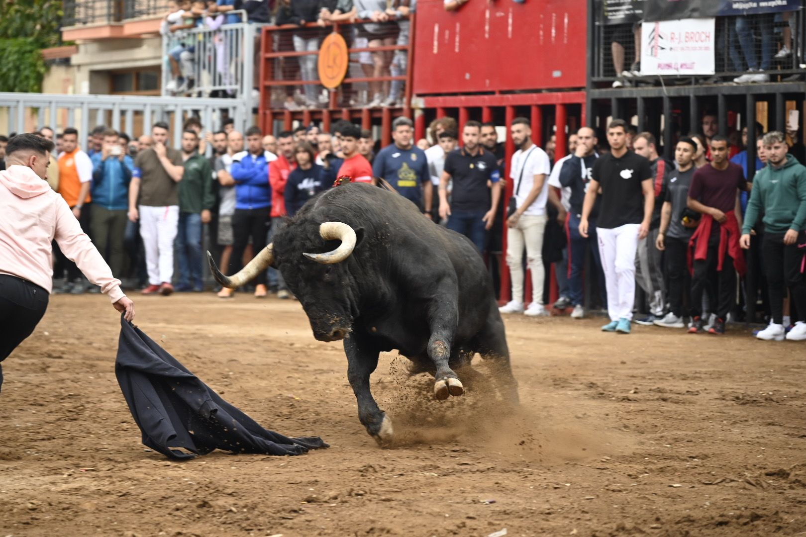 Galería | Las imágenes de la penúltima tarde de toros de las fiestas de Almassora