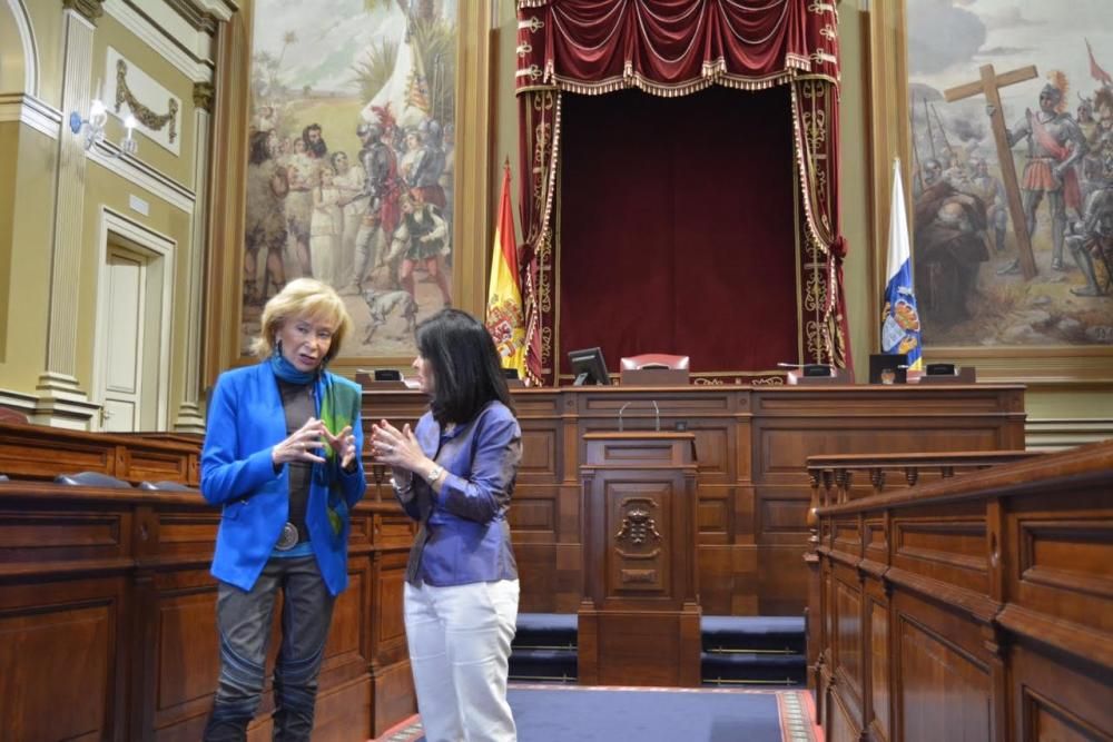 Encuentro de Darias y Fernández de la Vega