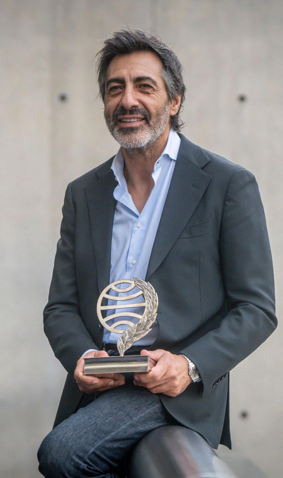 Juan del Val, escriptor: "Hi ha molt escriptor educat, però l’art ha de tenir afany de provocació"