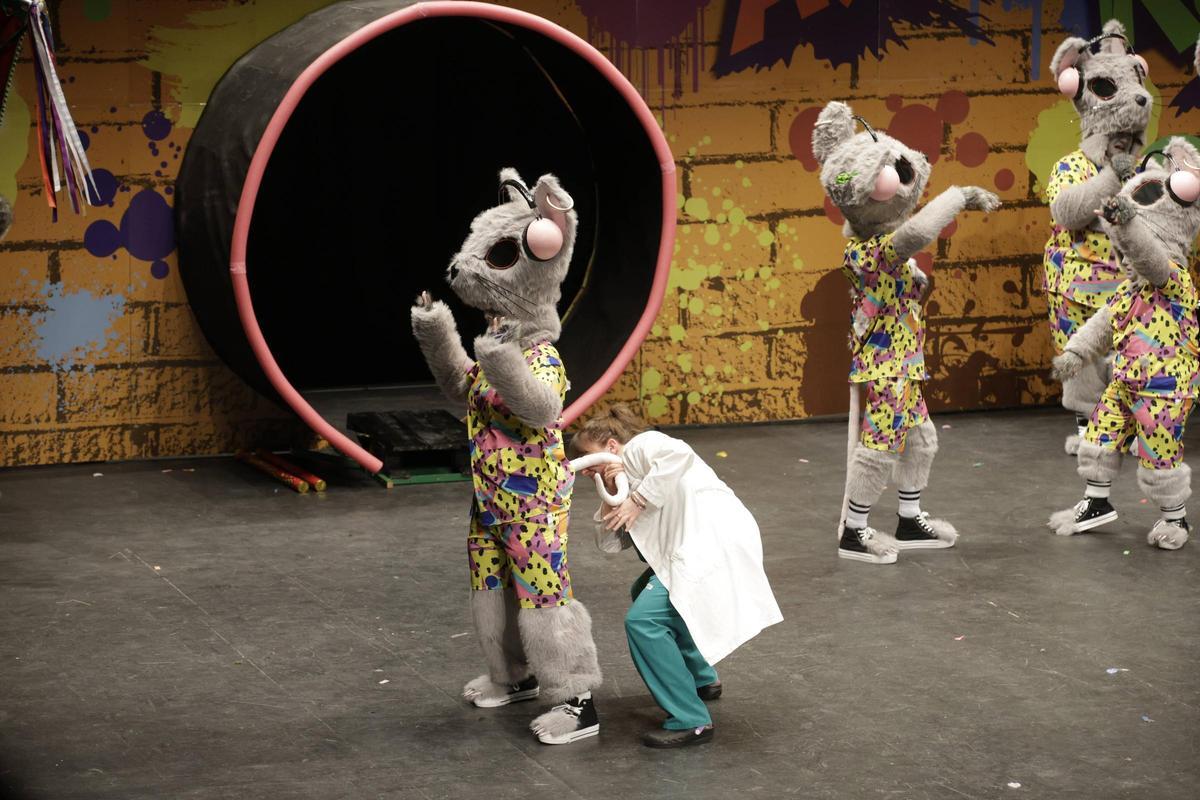 El primer pase del concurso de charangas de Gijón, en imágenes