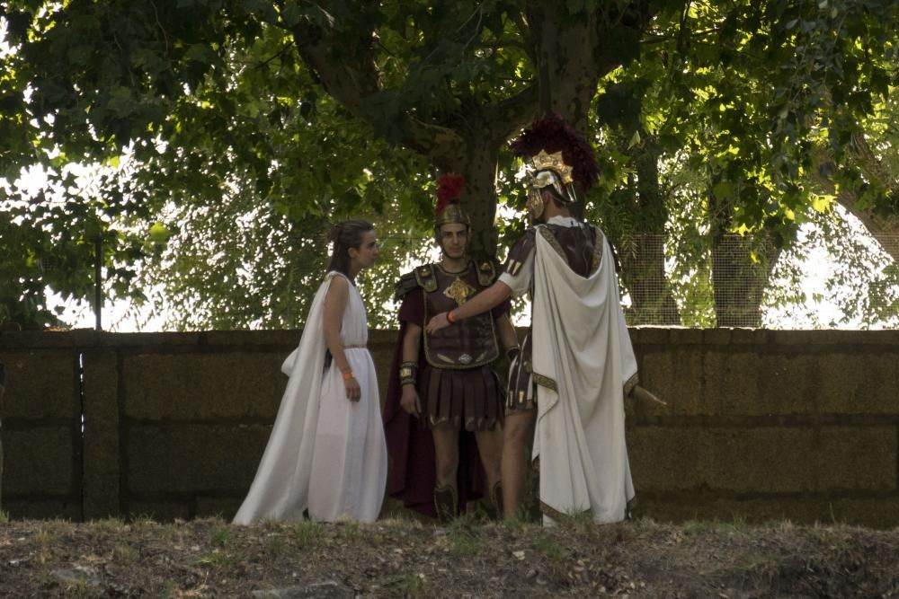 La Festa do Esquecemento de Xinzo revivió el paso por el Limia de las tropas romanas, que creían que era un cauce que desmemoriaba.