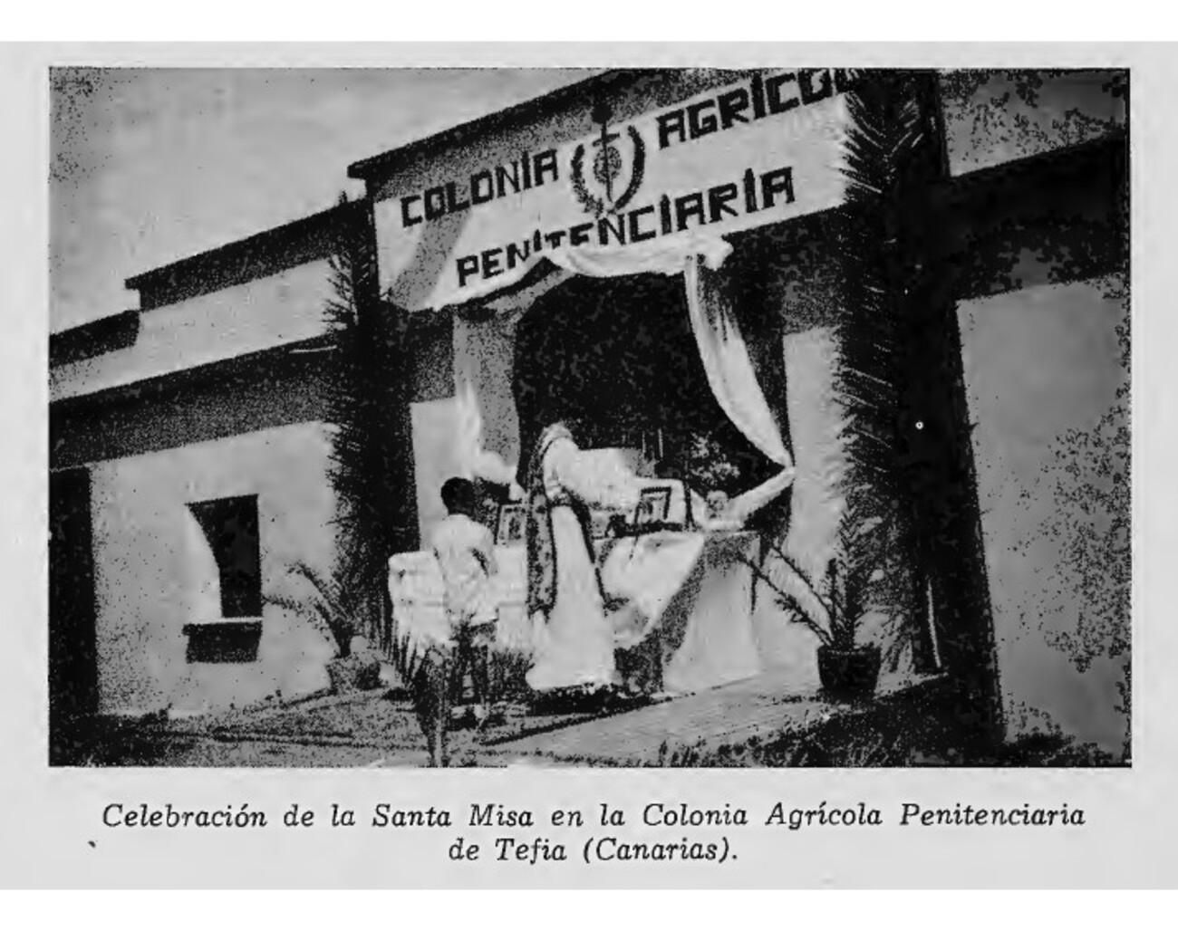 Misa en la Colonia Agrícola Penitenciaria de Tefía.jpeg