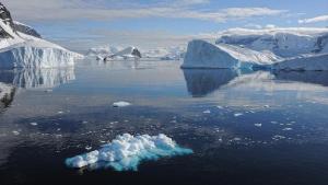 Un equipo científico investigará durante un mes la presencia de microplásticos en la Antártida.