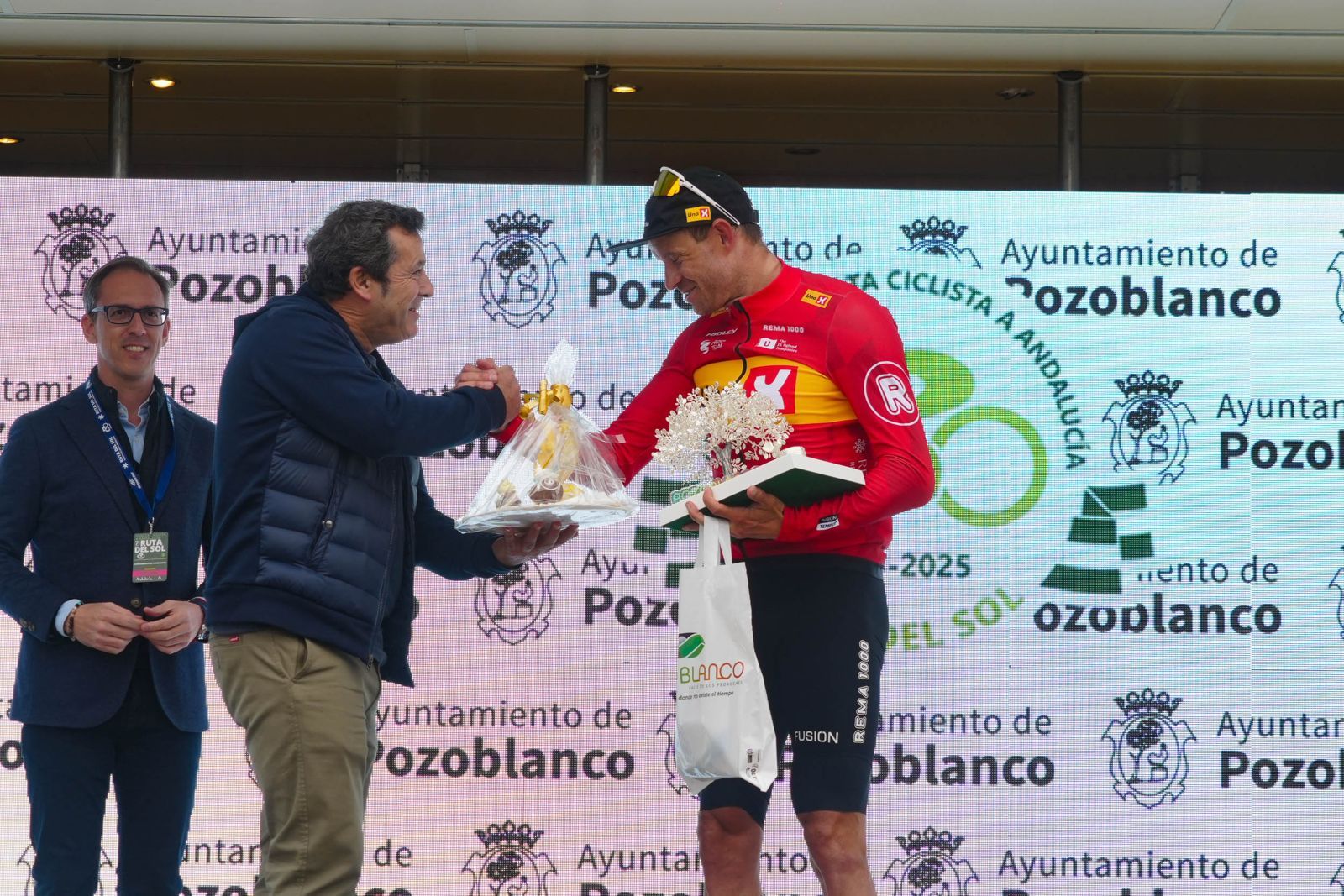 La etapa de la Vuelta a Andalucía con final en Pozoblanco en imágenes