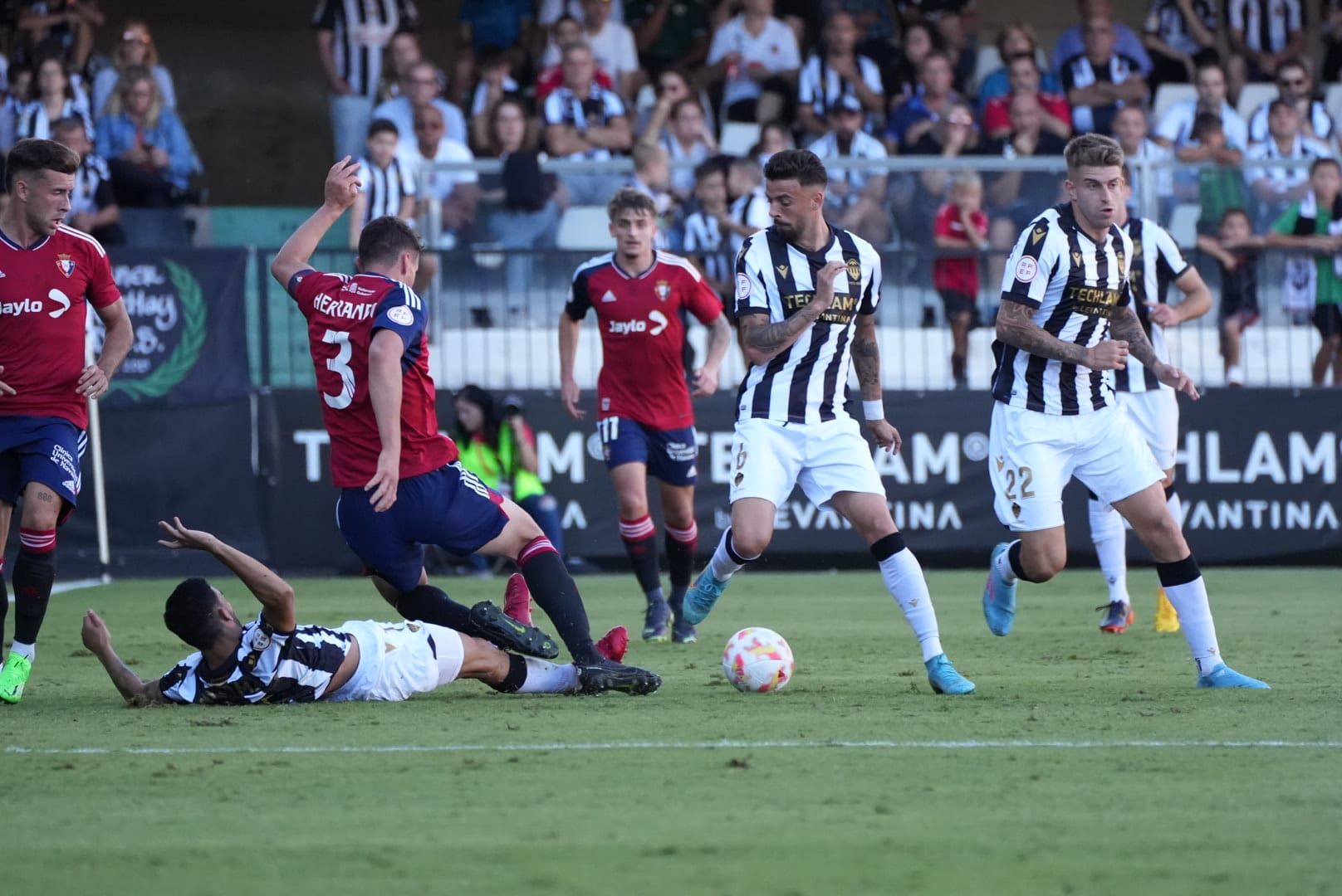 Las imágenes del partido Castellón vs Osasuna Promesas