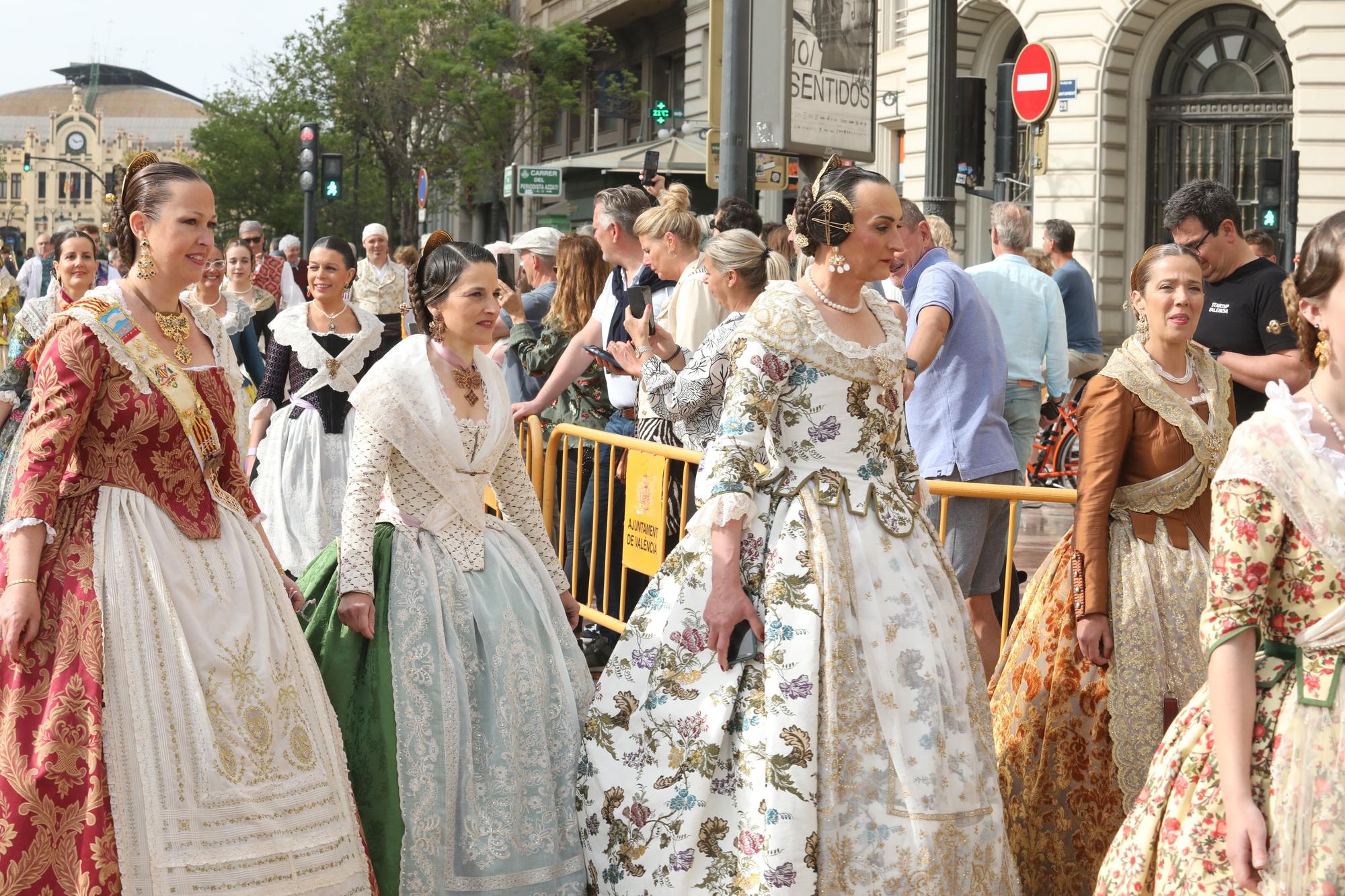 Entrega de los premios de las Fallas 2022 a las comisiones (II)