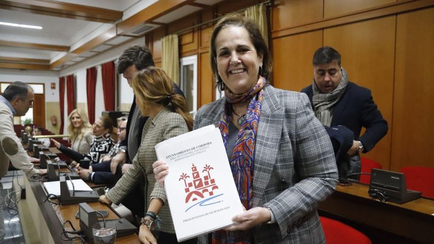 El PP aprueba los presupuestos municipales con la abstención de Vox y el voto en contra de la izquierda