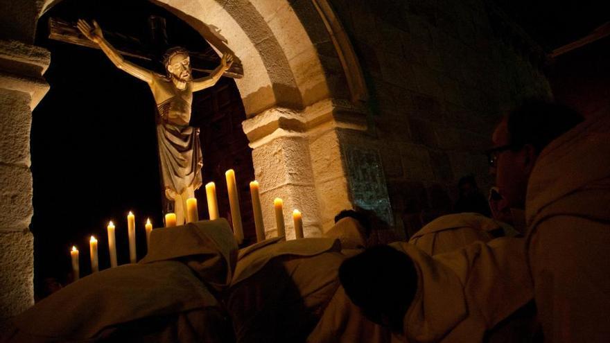 El Santísimo Cristo, en la salida.