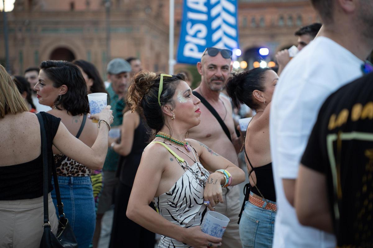 ¿Estuviste en el concierto de La Plazuela en Icónica Santalucía Sevilla Fest? ¡Búscate en nuestra fotogalería!