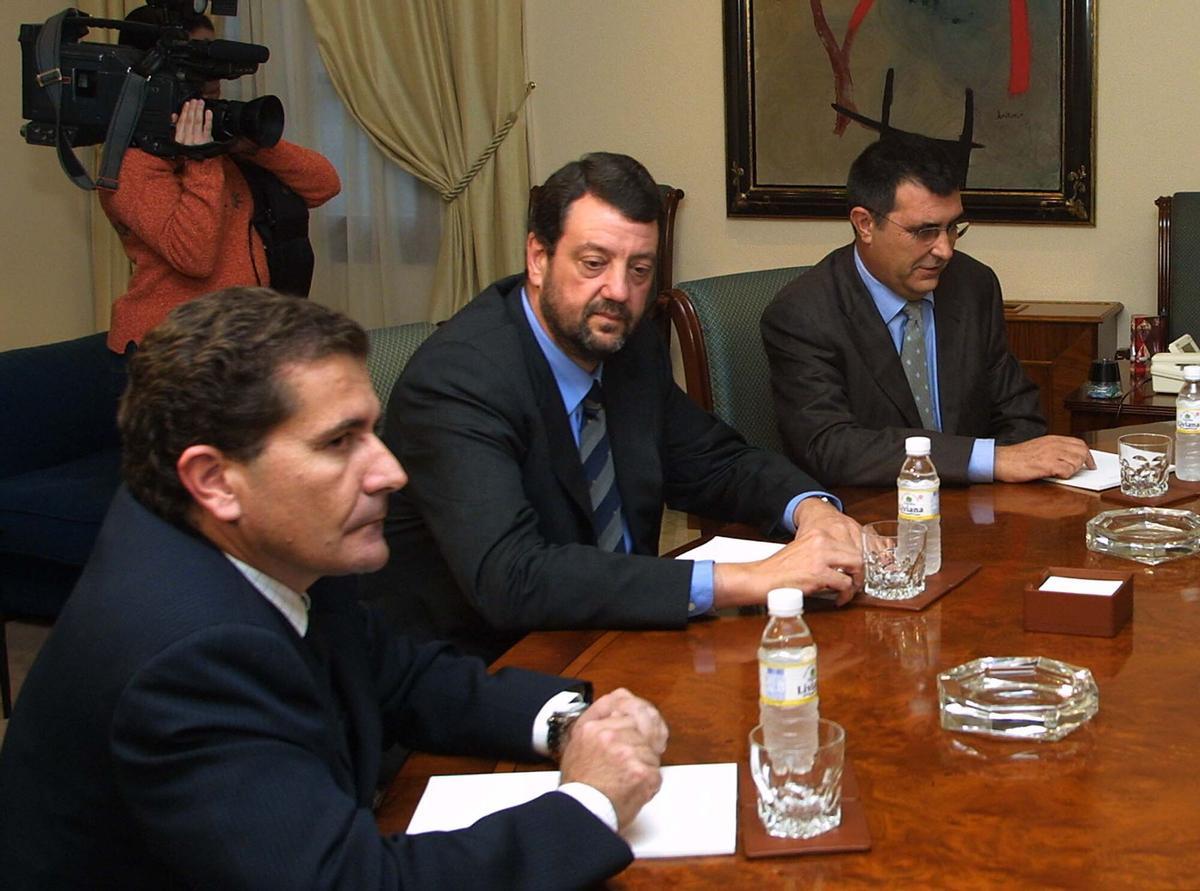 Reunión de hoteleros de Baleares con el presidente Antich Reunión de hoteleros de Baleares con el presidente Antich