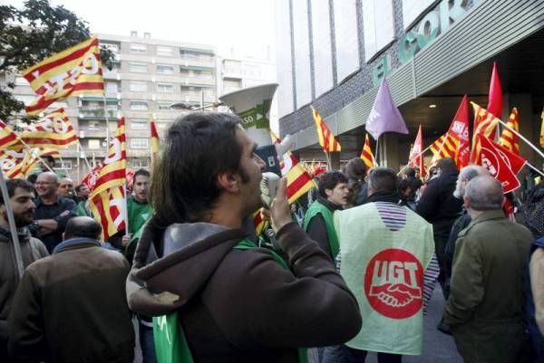 Las imágenes de la jornada de huelga en Zaragoza