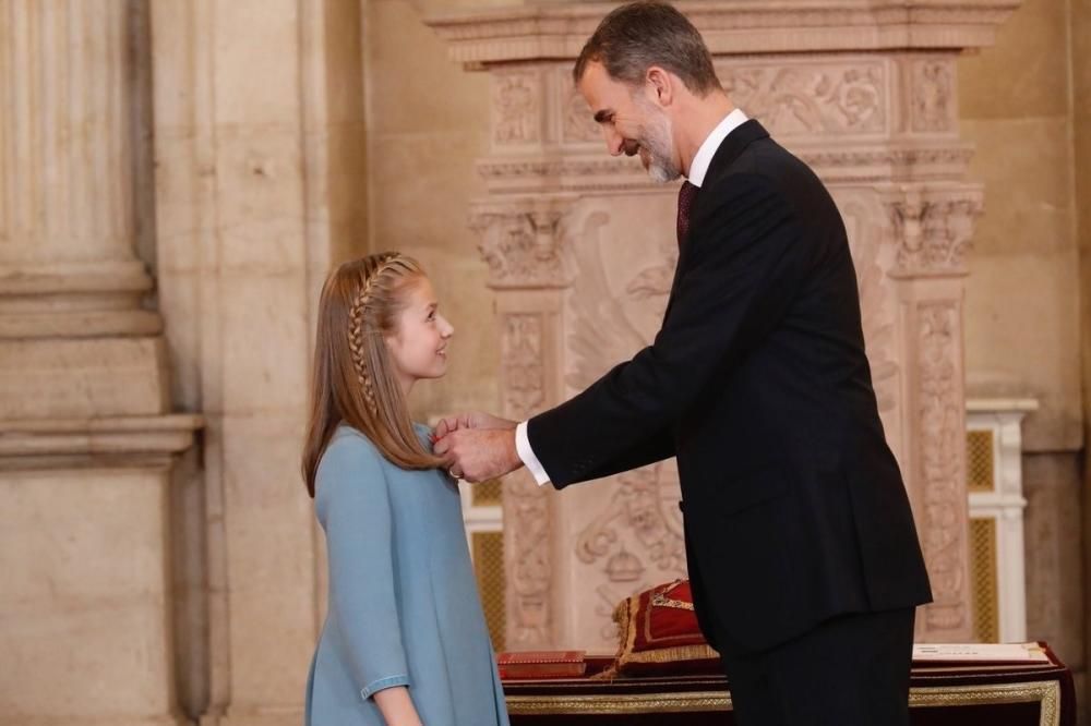 El Rey entrega el Toisón de Oro a la princesa