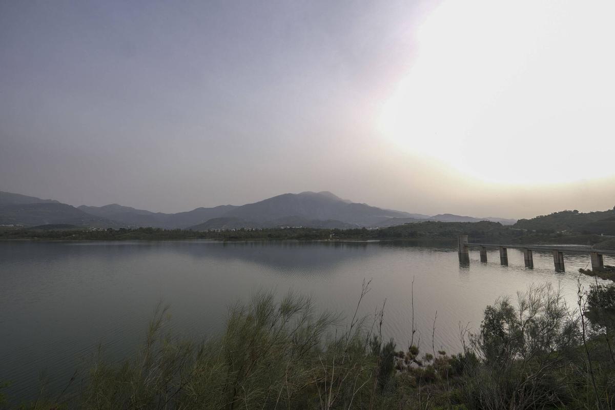 Desembalse de La Viñuela Desembalse de La Viñuela