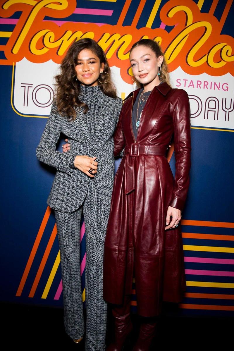 Zendaya y Gigi Hadid posaron juntas antes del desfile de la colección de Tommy Hilfiger Now Primavera 2019