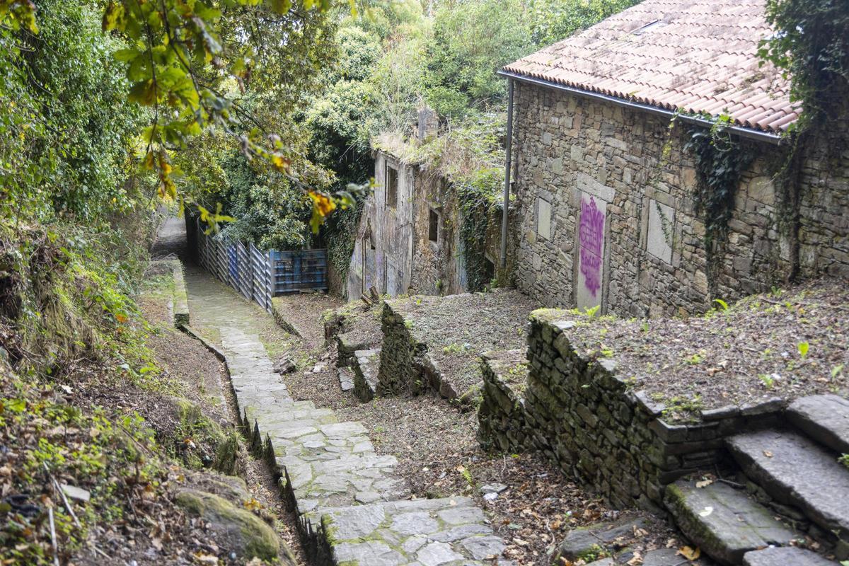 A maior parte dos ingresos por venda de parcelas municipais vaise dedicar á rehabilitación de vivenda, como é o caso da Caramoniña