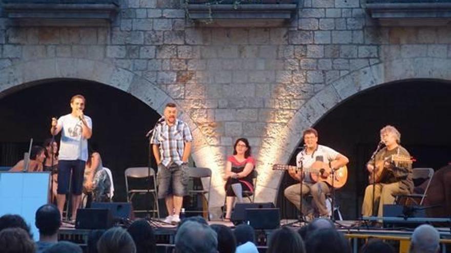 El concert de Jaume Arnella al festival Càntut; l&#039;oferta cultural, un dels punts forts del municipi.