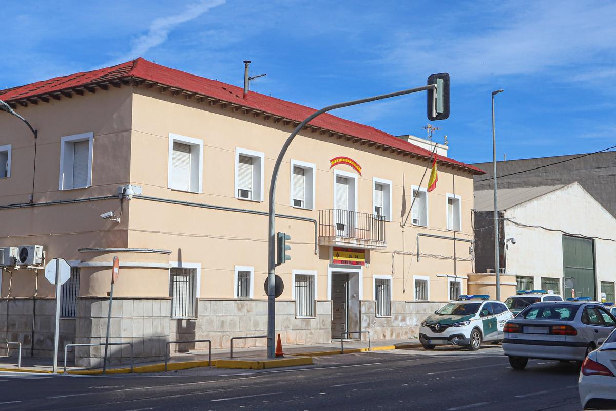 Cuartel de la Guardia Civil en Dolores cuyas obras costaron 58.062 euros