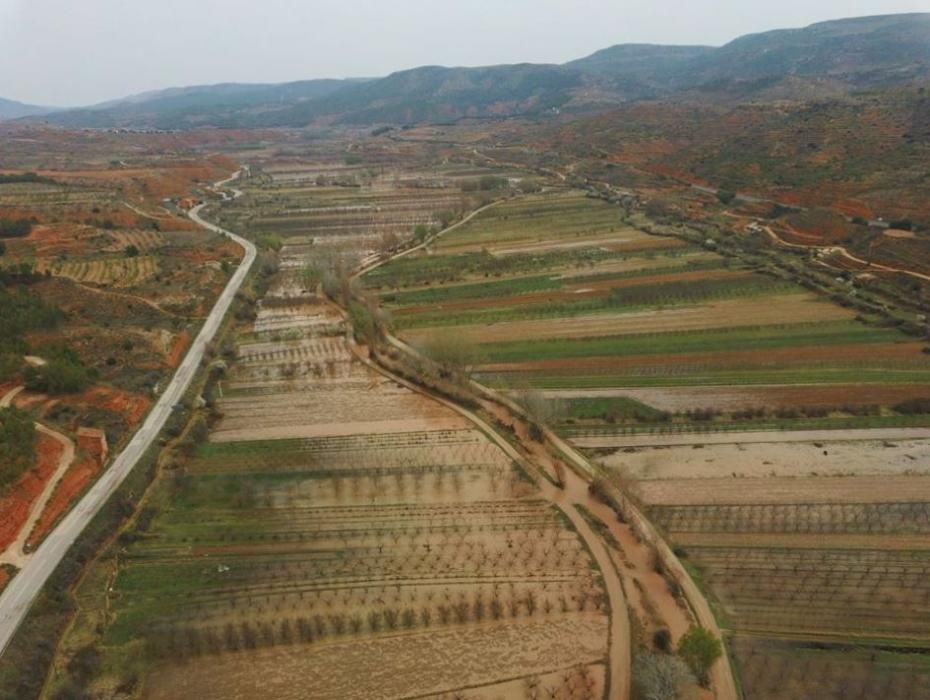 El río Túria se desborda a su paso por Ademuz