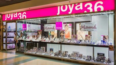 La tienda Joya36 en el Centro Comercial Pontevella de Ourense.