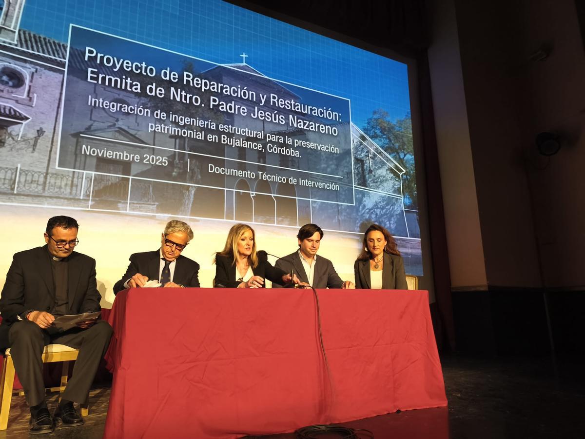 Un momento de la presentación del proyecto de la ermita de Jesús de Bujalance.