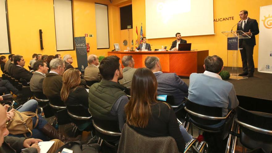 El presidente de la Diputación, César Sánchez, durante la presentación del plan