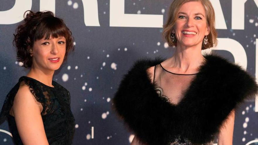 Charpentier, a la izquierda, y Doudna, en los premios &quot;Breakthrough&quot; en noviembre de 2014.