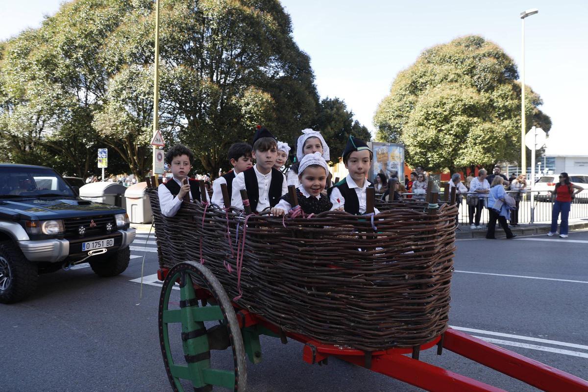 EN IMÁGENES: El desfile de carrozas del lunes de Pascua