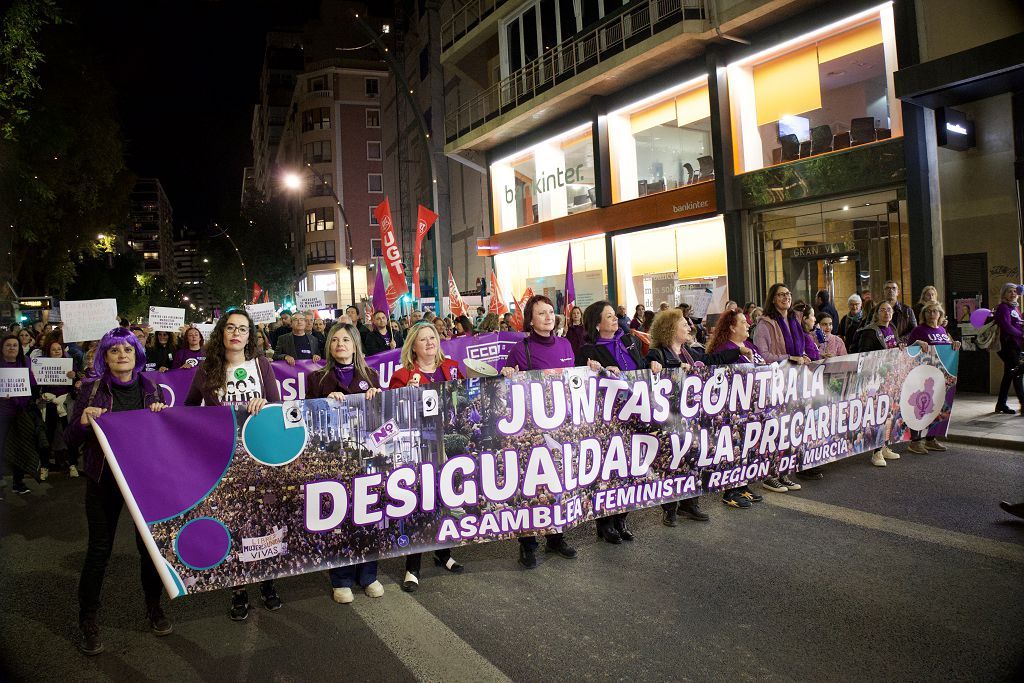 Todas las imágenes de la manifestación en Murcia del 8M