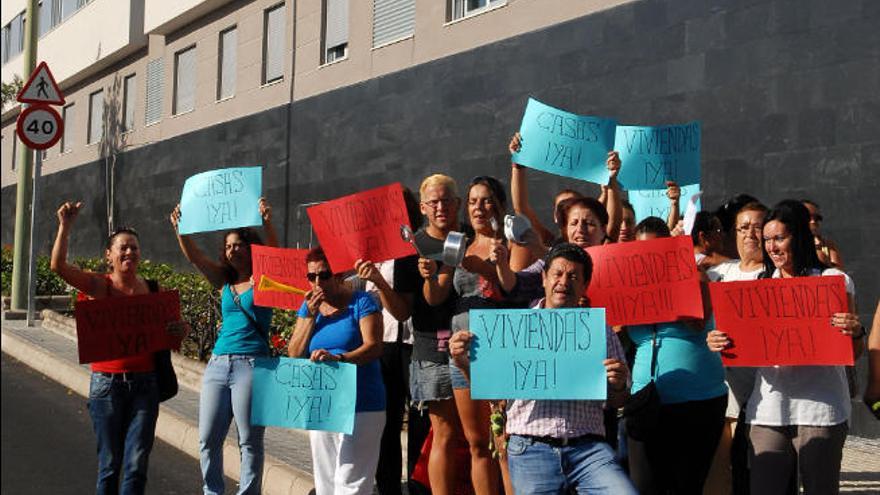 Una protesta de peticionarios de vivienda