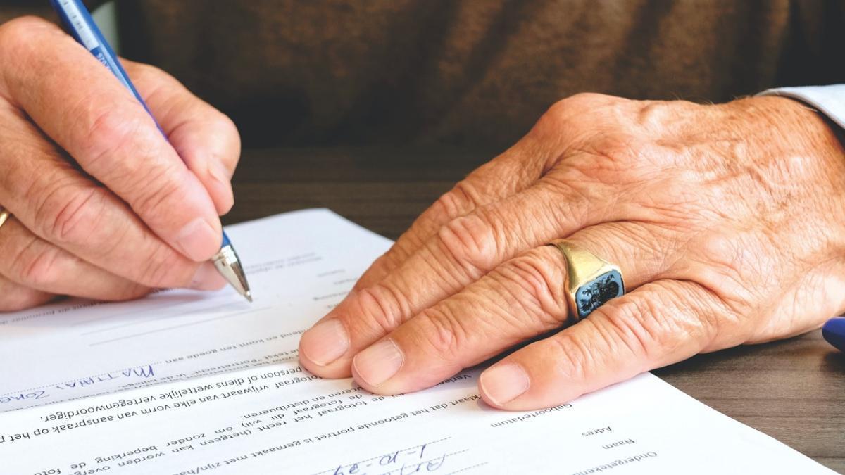 Cobra la pensión de viudedad a pesar de estar divorciado de la pareja
