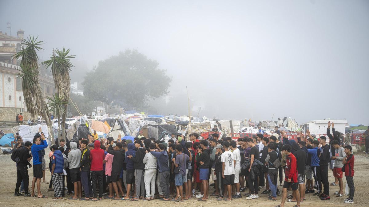 CRISIS MIGRATORIA | Sánchez contradice a Vivas y asegura que hubo “comunicación constante” los días previos a la entrada masiva de inmigrantes