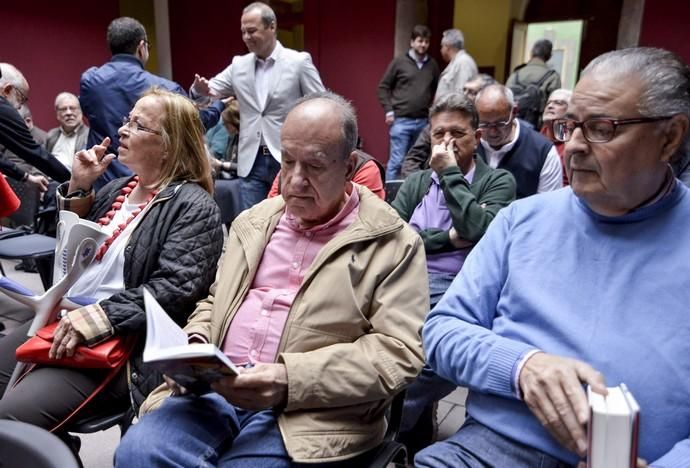 14/04/2018 LAS PALMAS DE GRAN CANARIA. Presentación del libro "Desde la coherencia" de Antonio Aguado en la Fundación Juan Negrín. FOTO: J.PÉREZ CURBELO