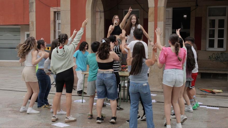 Momento de la representación de la expulsión de los franceses en la porta de Gamboa