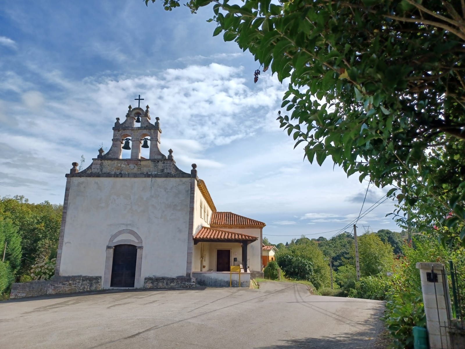 Iglesia de Santa María de Limanes