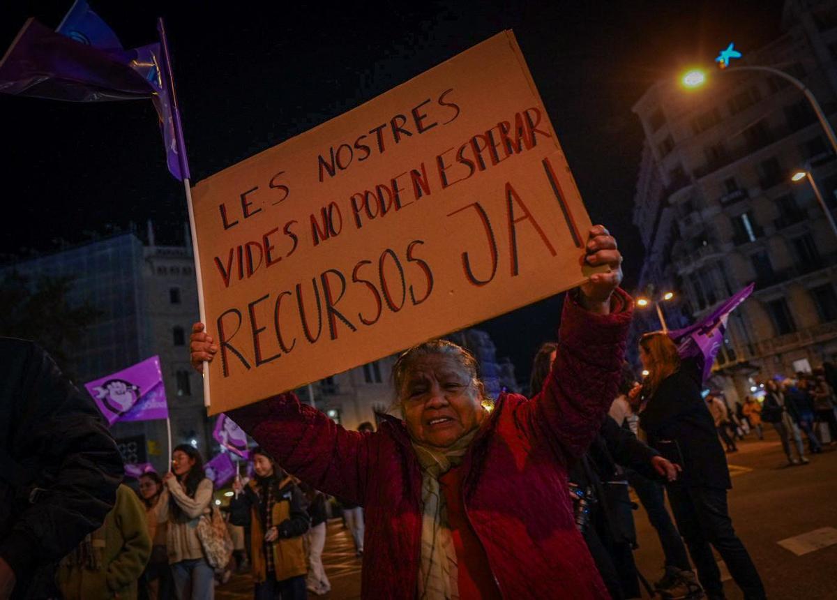 Roxanne Álvarez, este martes en la manifestación del 25N en Barcleona