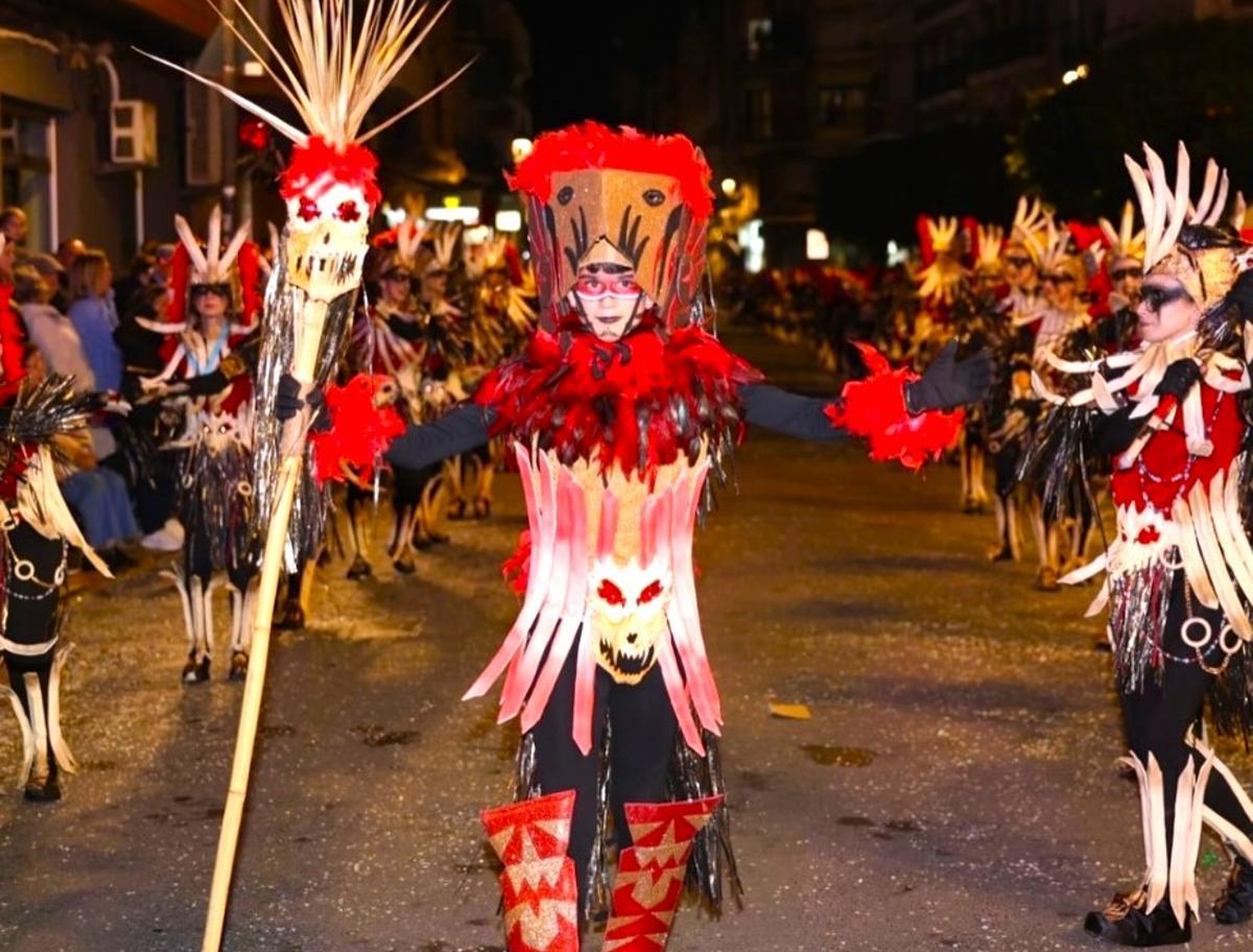 Falleros de Jardí de l'Alegria en la Cavalcada del Ninot.