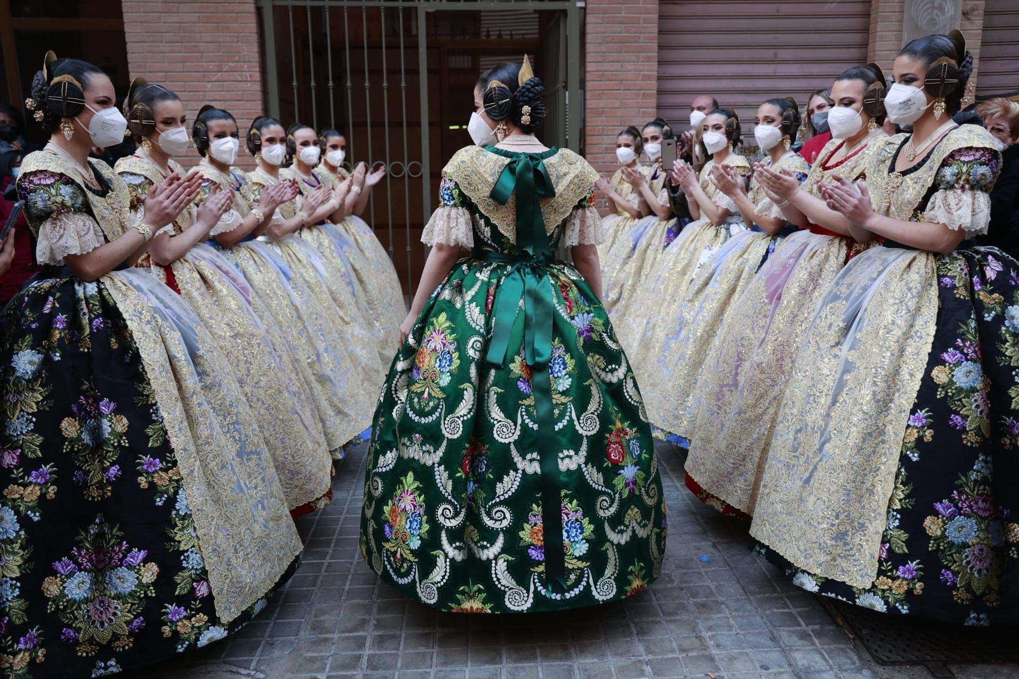 Espolín de la Fallera Mayor de València | Carmen Martín escoge el color verde primavera