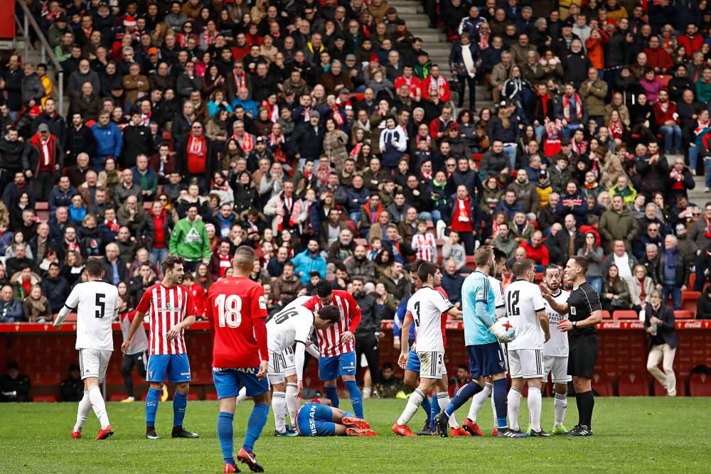 El partido entre el Sporting B y el Mirandés, en imágenes