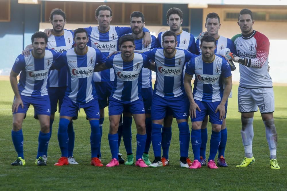 El partido entre el Real Avilés y el Urraca, en imágenes