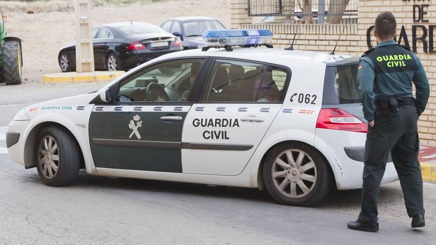 Atraca a un septuagenario de una residencia de Carlet cuando paseaba por el campo