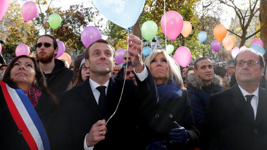 Macron, durante la ceremonia por las víctimas del 13-N