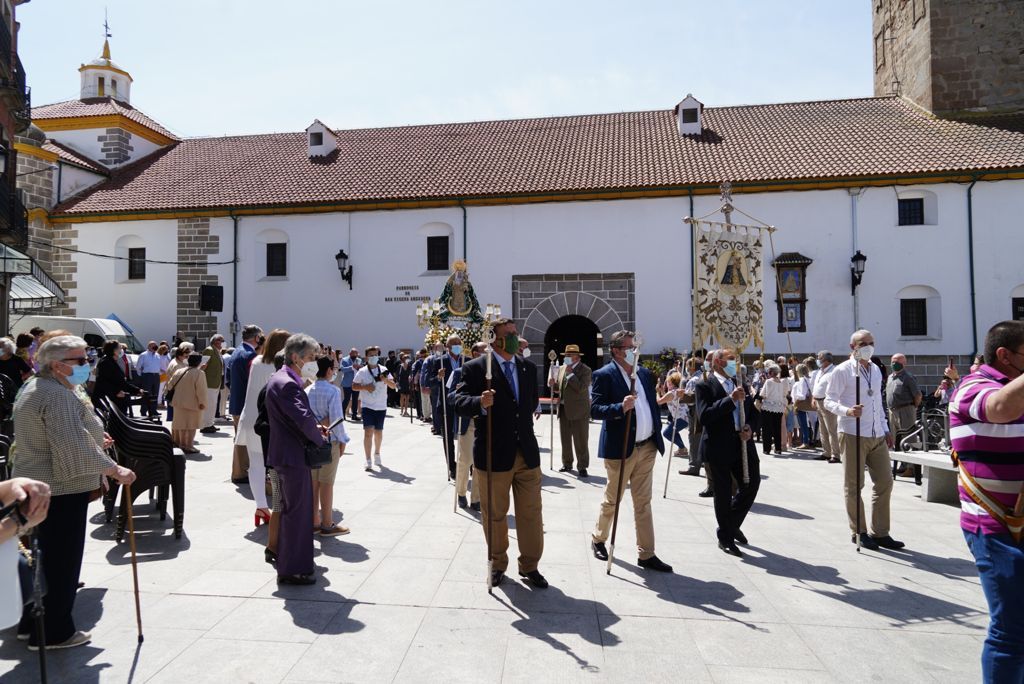 La Virgen de Luna procesiona en Villanueva de Córdoba