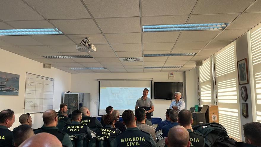 La Guardia Civil de Vigo contará con un dron submarino para combatir el contrabando oculto en los barcos