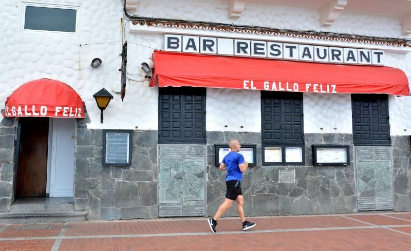 03/09/2018 LAS PALMAS DE GRAN CANARIA. Fachada del restaurante El Gallo Feliz, paseo de Las Canteras nº 35. SANTI BLANCO  | 03/09/2018 | Fotógrafo: Santi Blanco