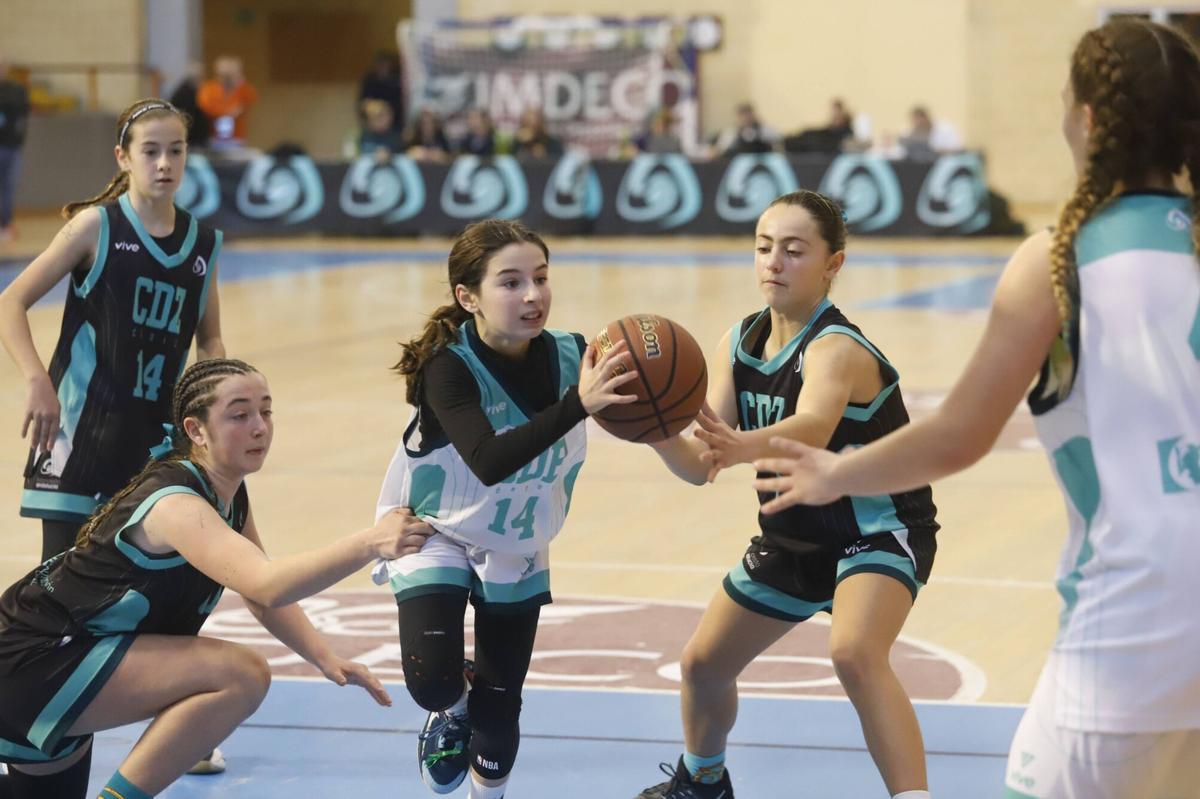 La selección cordobesa gana la final del Campeonato de Andalucía mini femenino de baloncesto